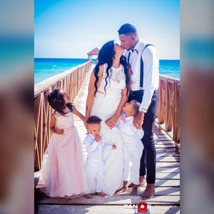 Meet your Posher, Corina